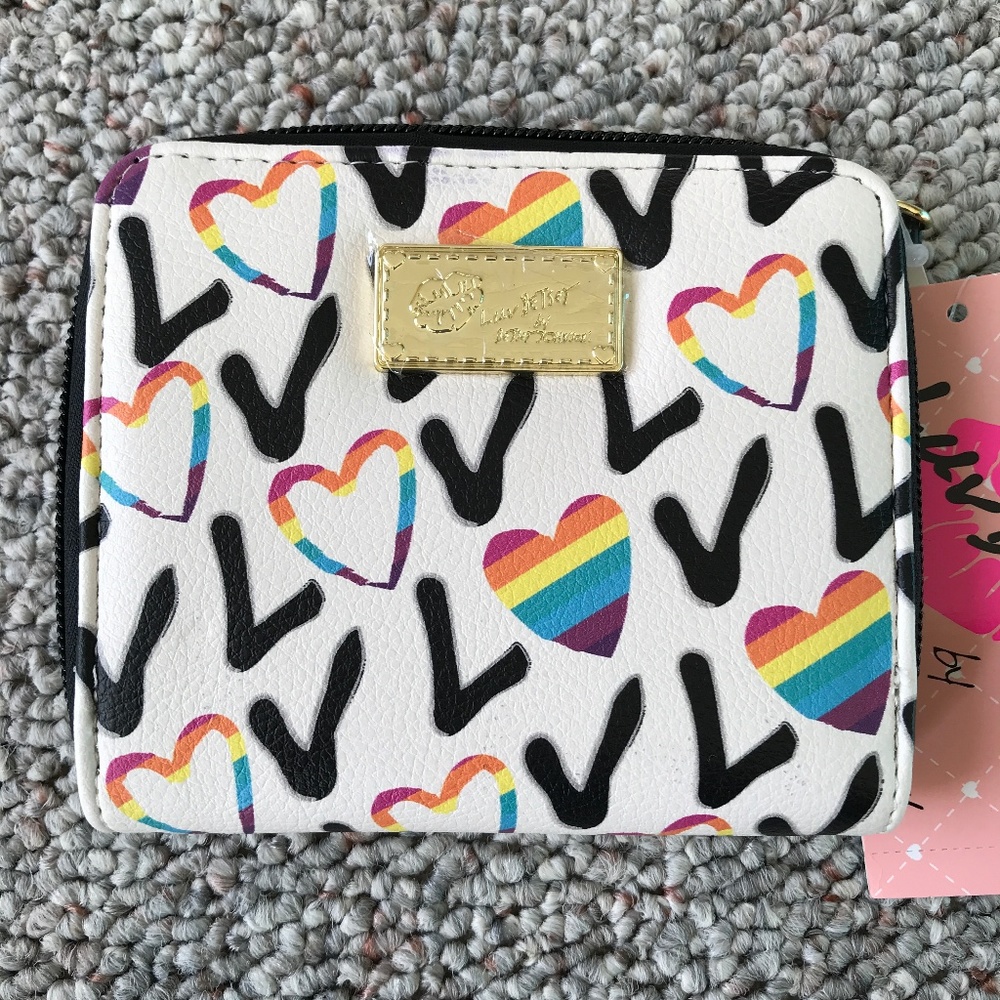 Luv Betsey LBZPRND Rainbow Heart Luv Wallet - Picture 1 of 4